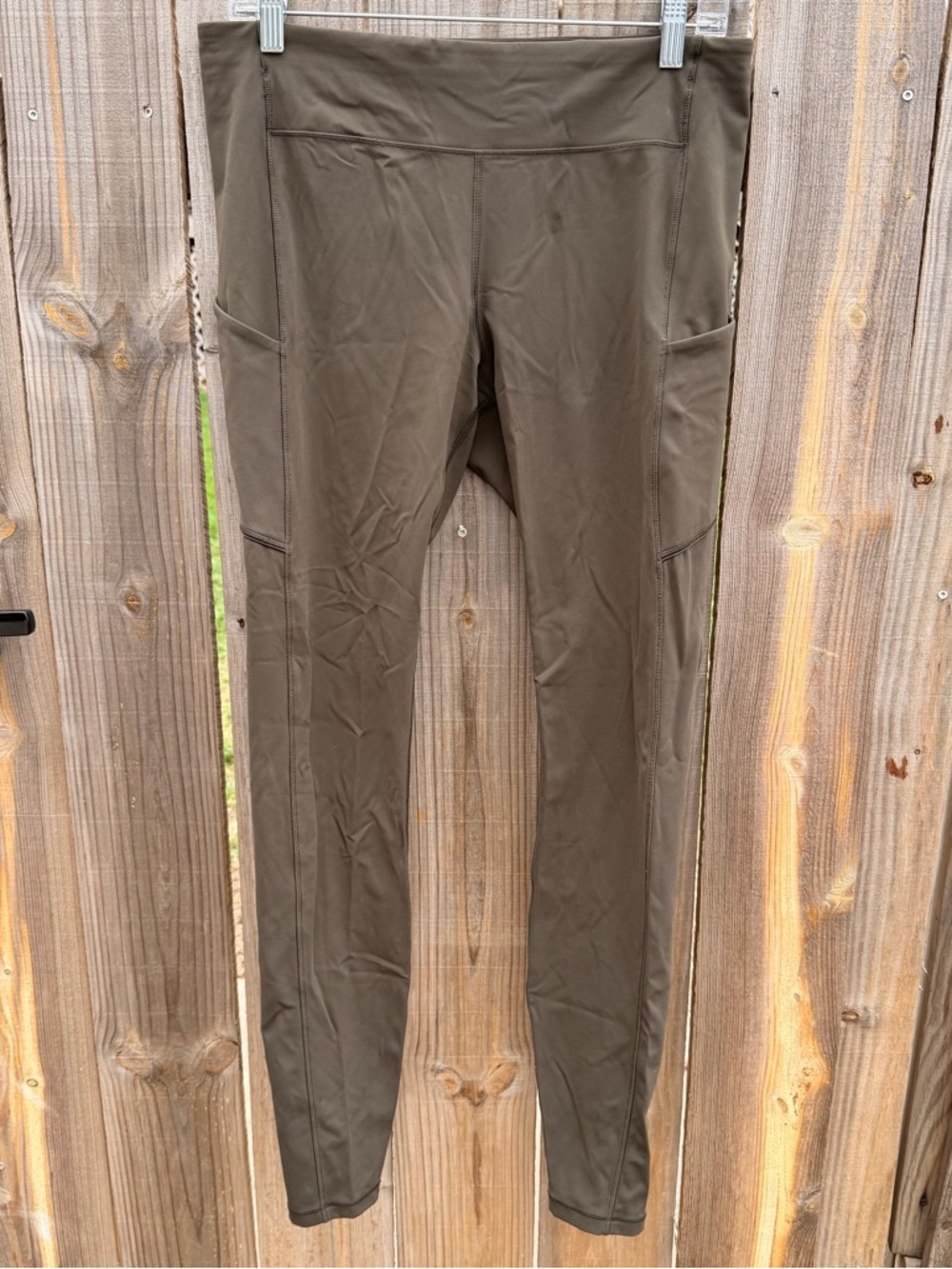 Lululemon Speed Up Tight 31" Dark Olive Side Pockets size 12